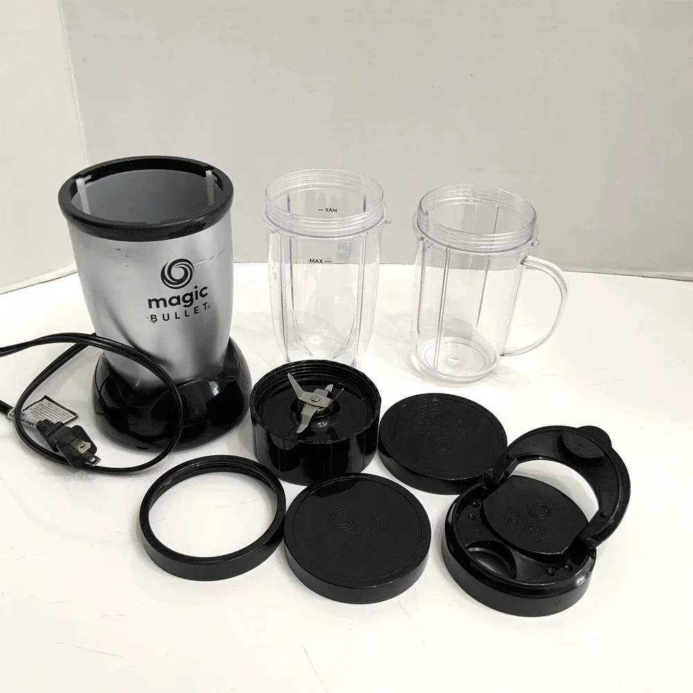 Magic Bullet MBR 1101 Personal Mini Blender w/ Cups Lids Tested, Works Perfectly